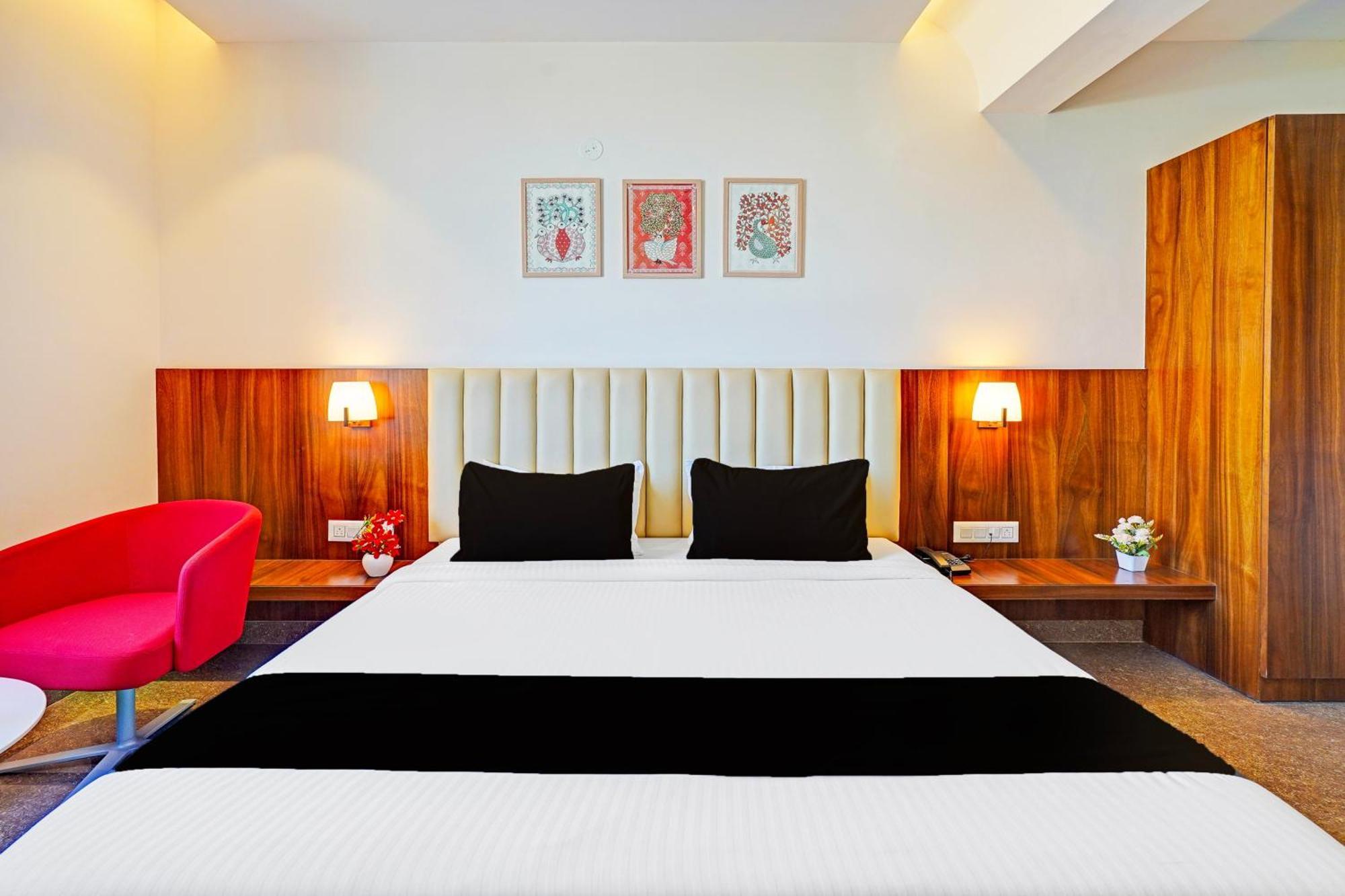 Super Townhouse Oak Electronic City Formerly Hotel Trubell Kammasandra Екстер'єр фото
